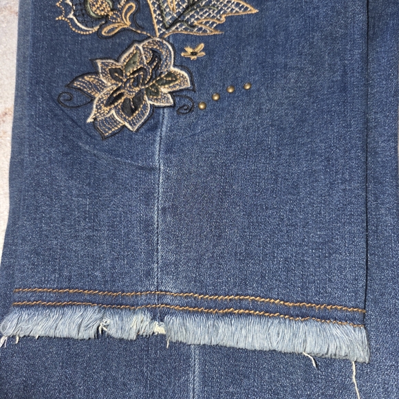 John Mark Blue Jeans with Gold Embroidery - Picture 3 of 5